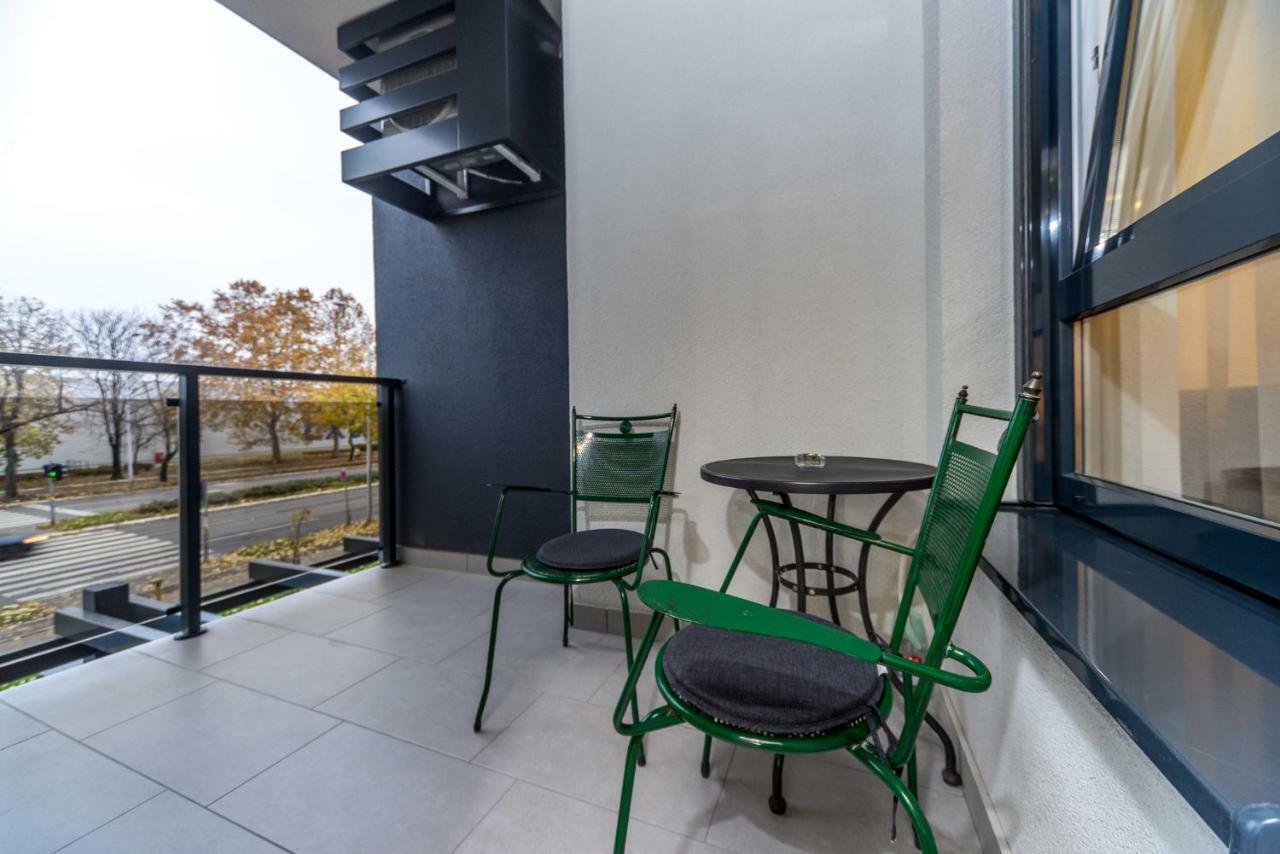 Apartman Tirena Belgrado Buitenkant foto